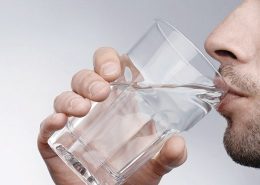 تاثیر نوشیدن در بوی بد دهان [object object] مراقبت های پس از درمان ریشه noshedan 260x185  مطالب دندانپزشکی noshedan 260x185