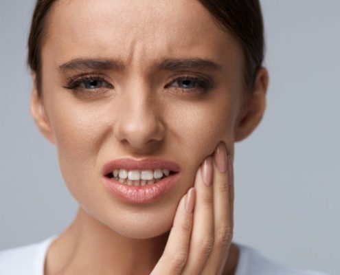حساسیت دندان دانستنی های ارتودنسی دانستنی های ارتودنسی tooth pain 495x400