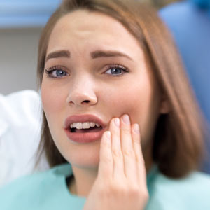 مراقبت پس از جراحی پیوند استخوان teen mouth