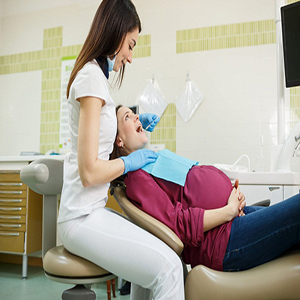 بارداری  توصیه های بهداشتی دهان و دندان مادران باردار            1