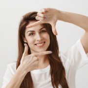 دندانپزشکی آرسته در شیراز پیش‌نویس خودکار دندوناتم مثل پوستت ضدافتاب می خوان! 81 180x180