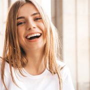 دندانپزشکی آرسته در شیراز پیش‌نویس خودکار بی حسی دیجیتال کلینیک آرسته 85 180x180